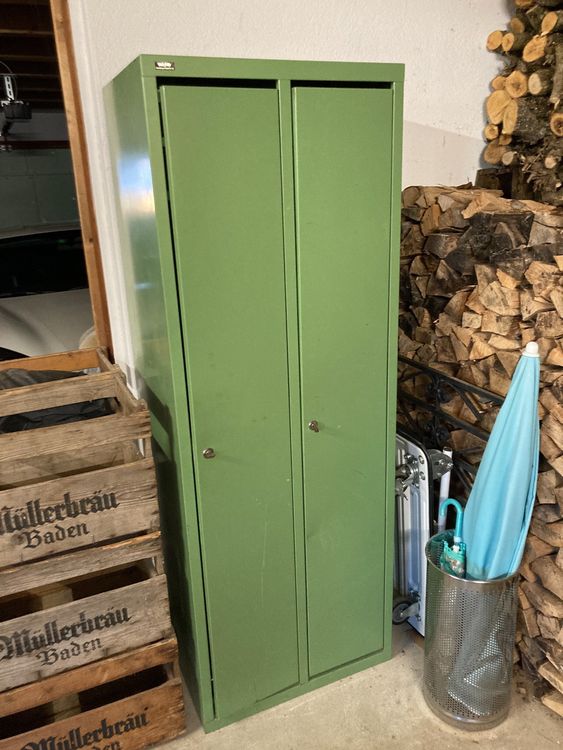 Metall Spint Blechschrank (Gebraucht) in Oberrohrdorf für CHF 20 – nur ...