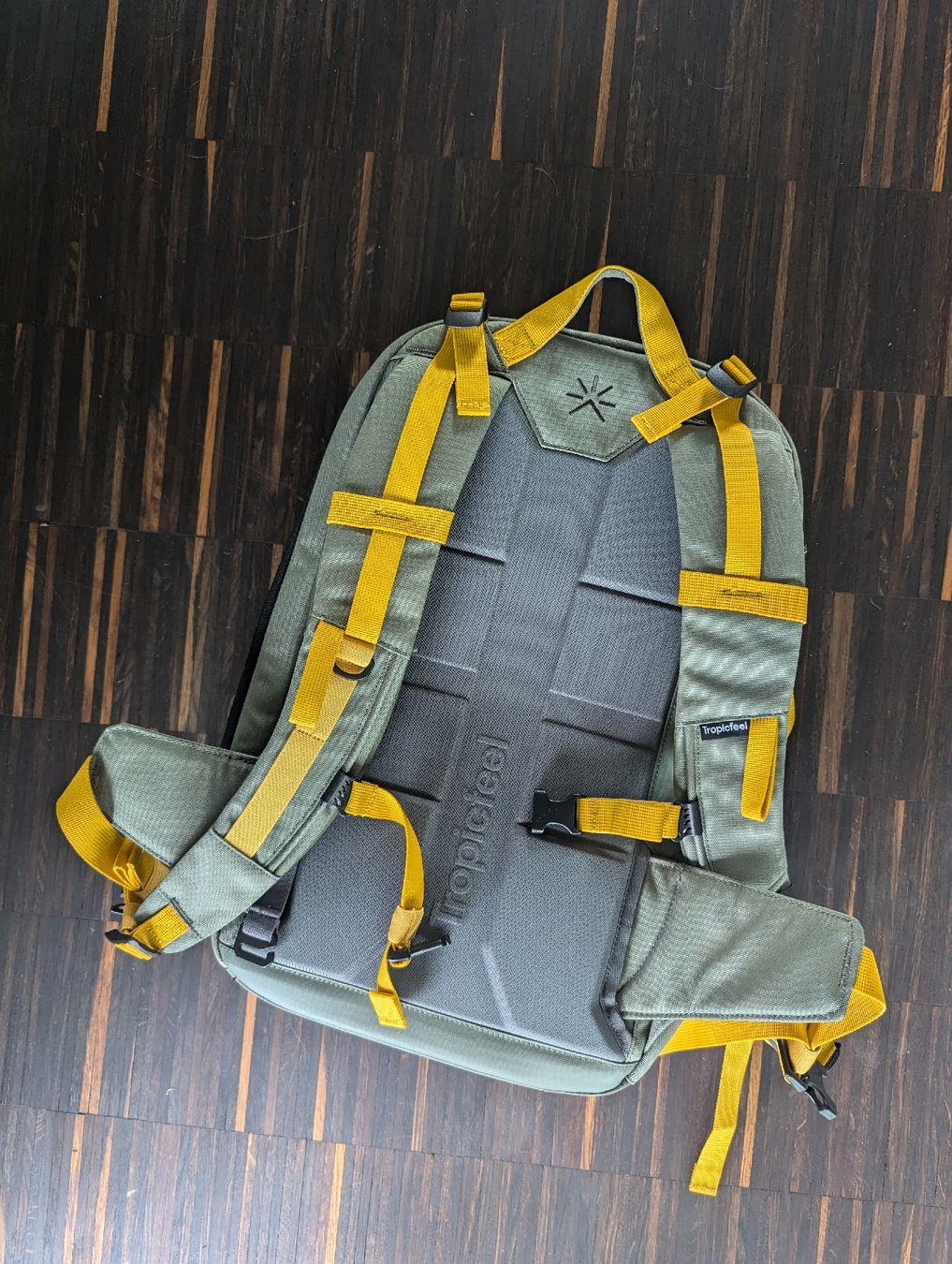 Zaini: Tropicfeel "Hive" Backpack - Waterproof 22-46L – Nuovo (secondo la descrizione) da Basel venduto da ian_z6t8 1