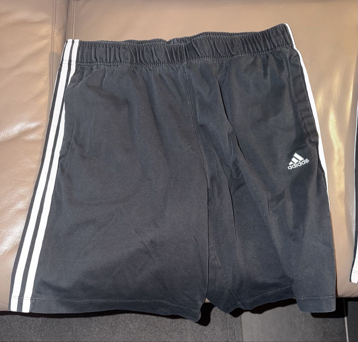 Adidas Kleiderpakete: Adidas shorts – Gebraucht aus Felsberg von Peter.jurga 3