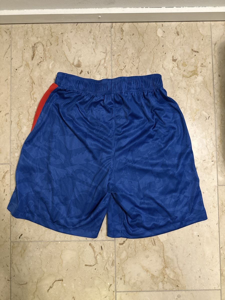 Nike Pantaloni: England Fussballhose - M – Nuovo (secondo la descrizione) da Zürich venduto da bur_bs2q 1