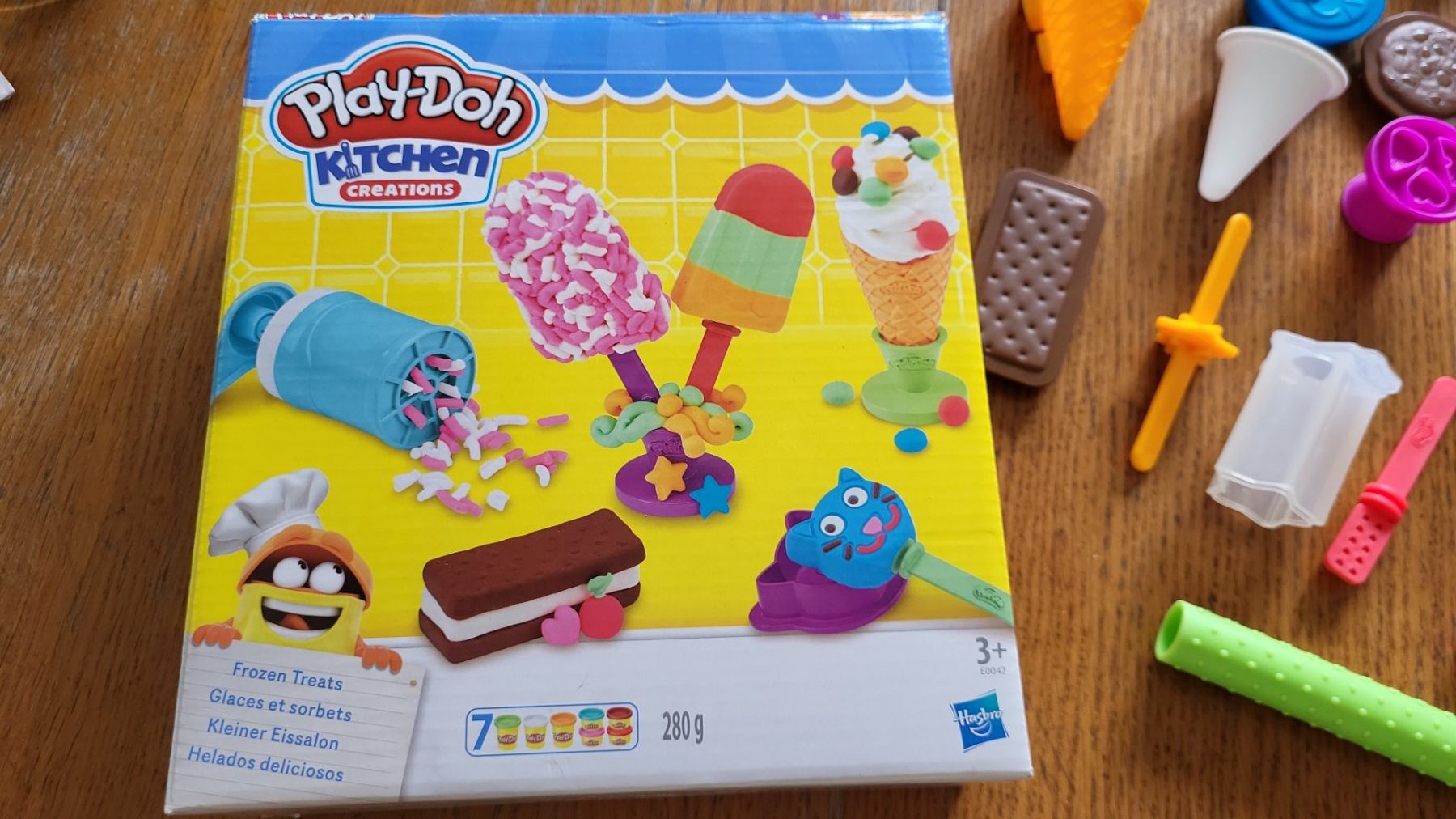 Play-Doh Jouets: Play-Doh Kleiner Eissalon – D'occasion à Rorschacherberg par Maku007