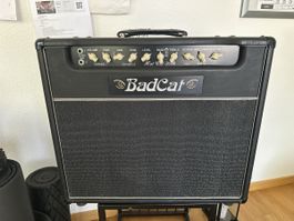 Bad Cat Hot Cat 30R Gitarrenverstärker mit Zubehör