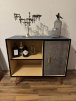 Meuble vintage bleu et noir