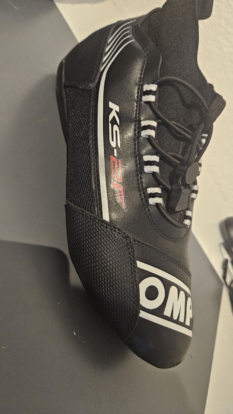 Scarpe da uomo: Gute OMP Kart Schuhe – Usato da Kölliken venduto da SoLa07 2