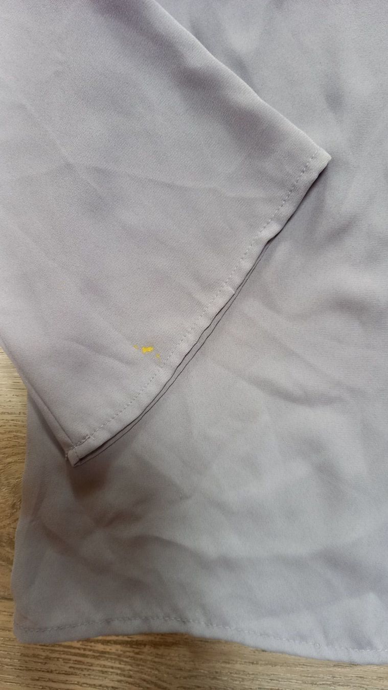 Camicette: Blusenshirt  42/ 44 – Usato da Bätterkinden venduto da Elefantenzoo 2