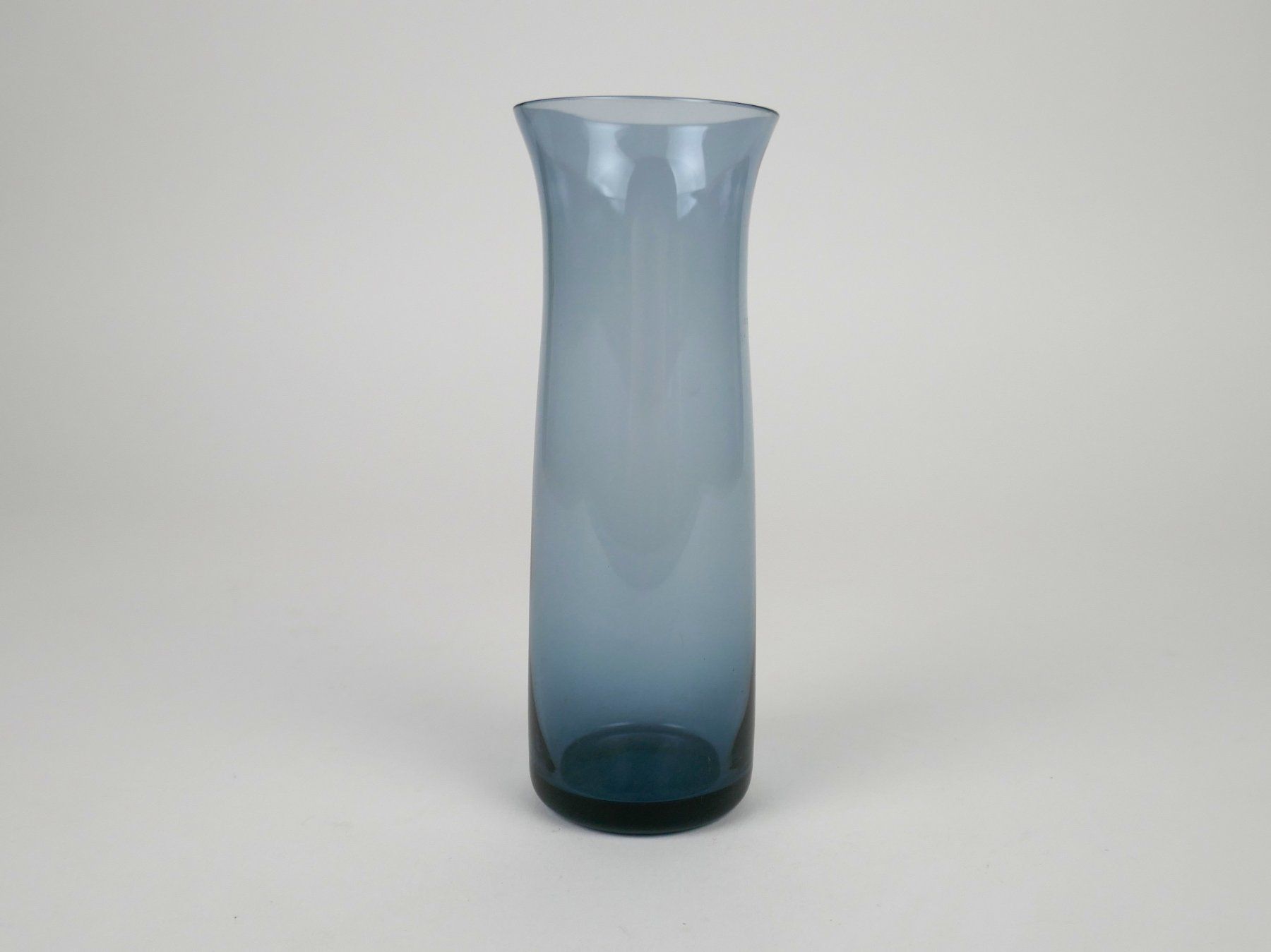 Vasi & Recipienti: Vase aus dunklem Glas – Usato da Urtenen-Schönbühl venduto da Restwert_Schoenbuehl