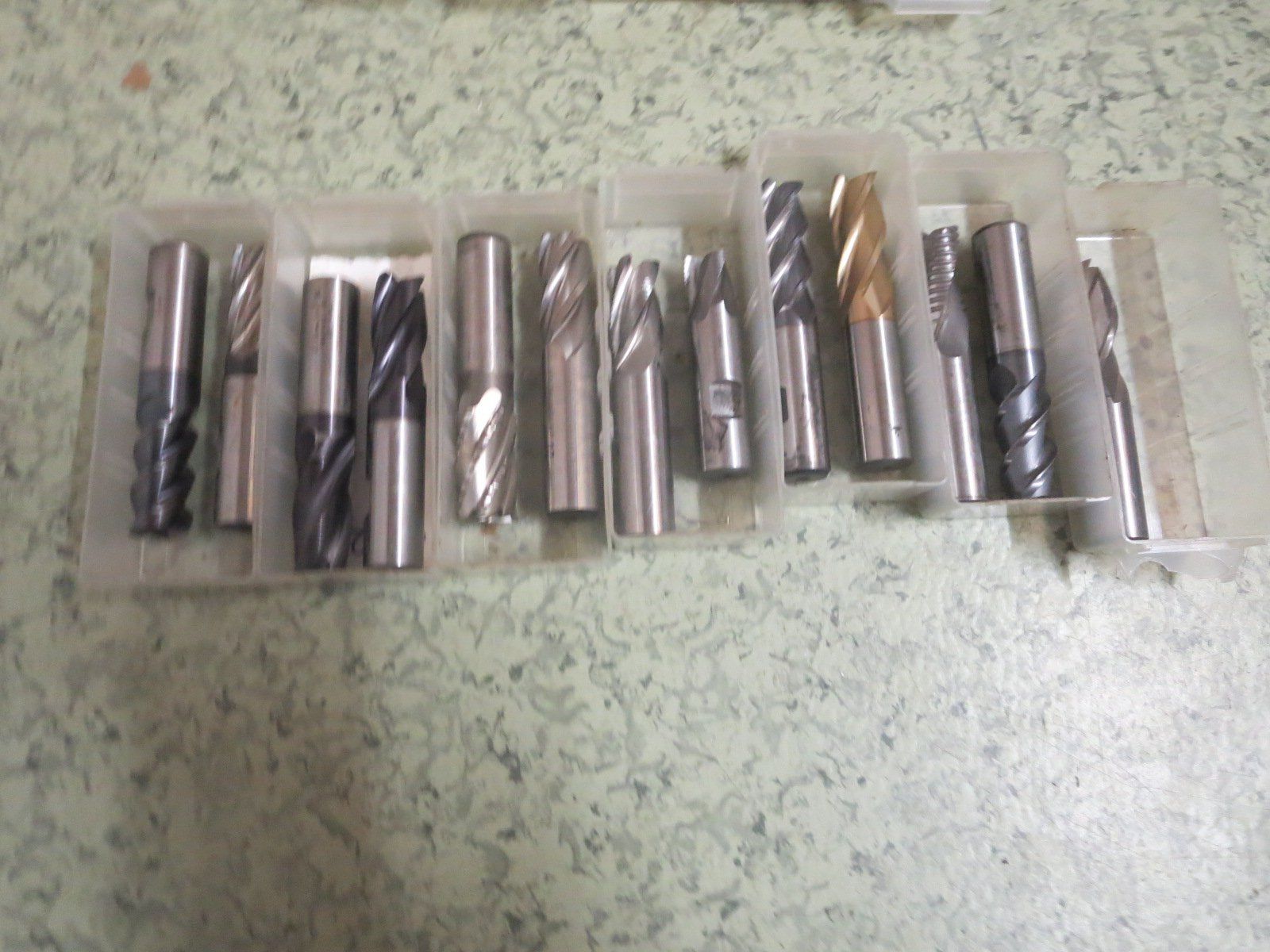 Tutti gli attrezzi: Fräser Set Durchmesser 20mm 13 Stk – Usato da Hombrechtikon venduto da cnc_t7bw