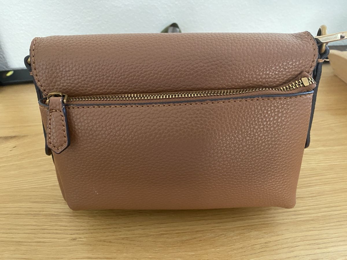 Guess Borse da donna: Umhängen Guess, braun, neuwertig  – Nuovo (secondo la descrizione) da Obernau venduto da Oxana5 2
