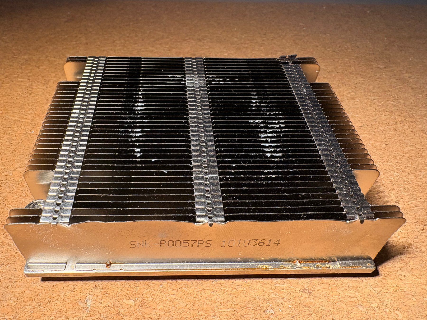 Componenti elettronici: 2x Supermicro SNK-P0057PS CPU heatsinks (LGA 2011 narrow) – Usato da Bern venduto da Gambuzino 4