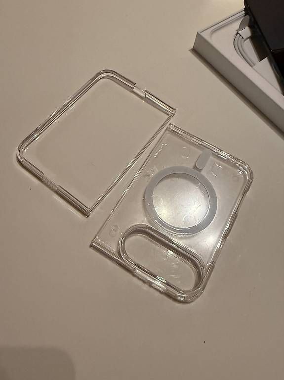 Portables: Iphone Duo 1TB  – Neuf avec emballage d'origine à Tägerig par bac_yj7p 3