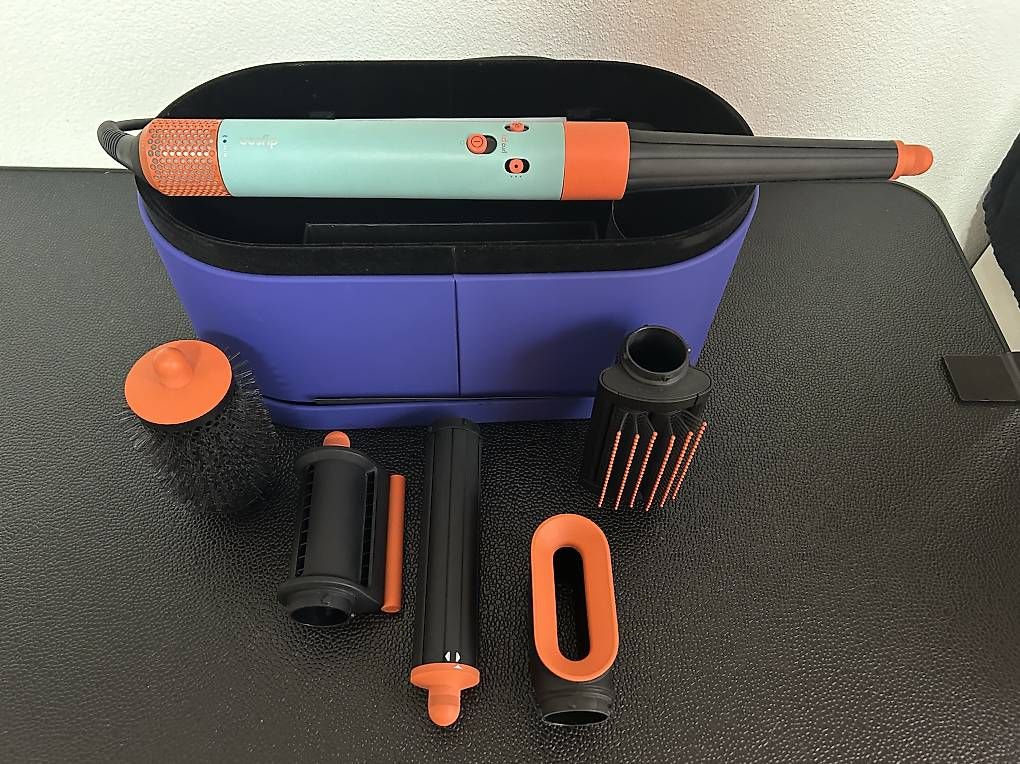 Lockenstäbe & Haarglätter: DYSON airwrap neu – Neu und originalverpackt aus Rümikon AG von Gebirge-5303 1