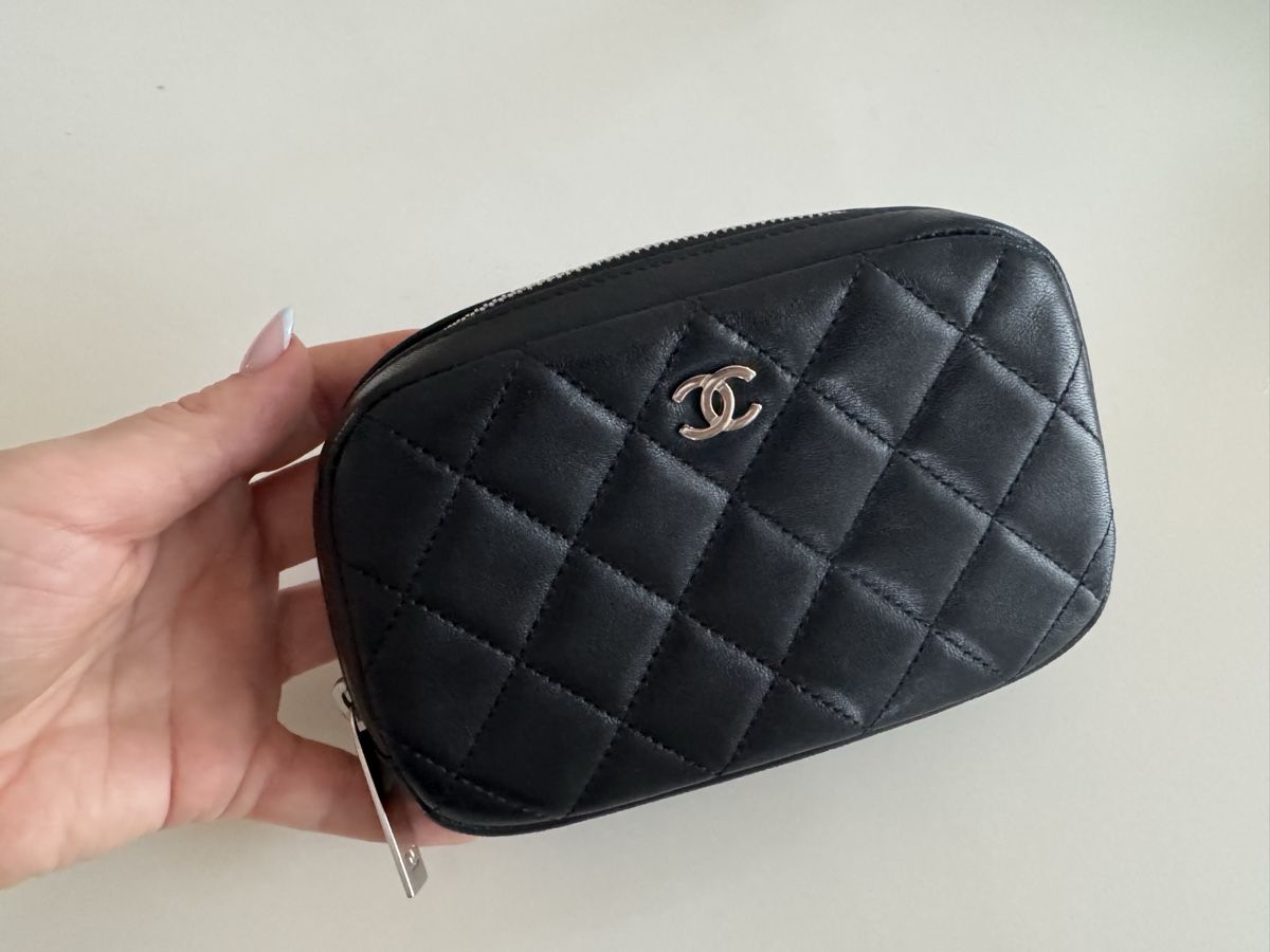 Chanel Custodie per cosmetici: Chanel Kosmetikpouch – Usato da Solothurn venduto da Vintage87