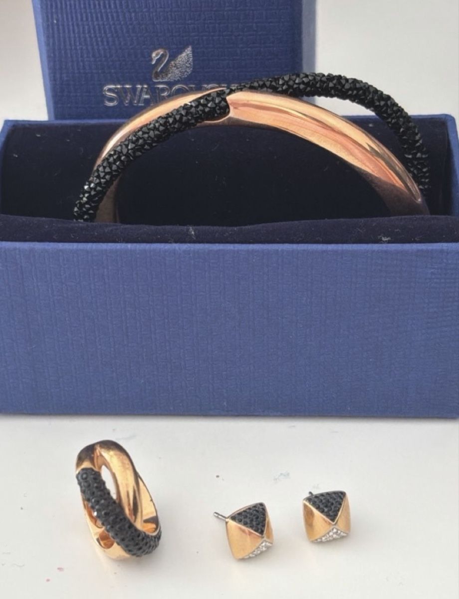 Swarovski Altri gioielli: Swarovski Schmuck Set Gold, Rosé, Schwarz – Nuovo (secondo la descrizione) da Siebnen venduto da gen_z7vd 1