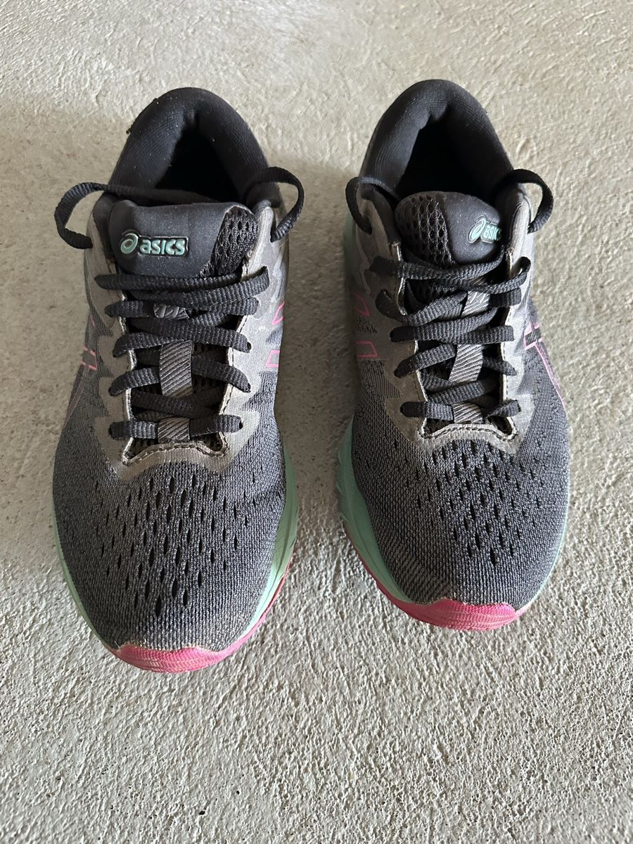 Asics Damenschuhe: Asics Running Shoes – Gebraucht aus Windlach von Joice14