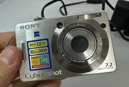 Sony Cyber-shot DSC-W55 7,2 MP mit Akku, Ladegerät & 1 GB