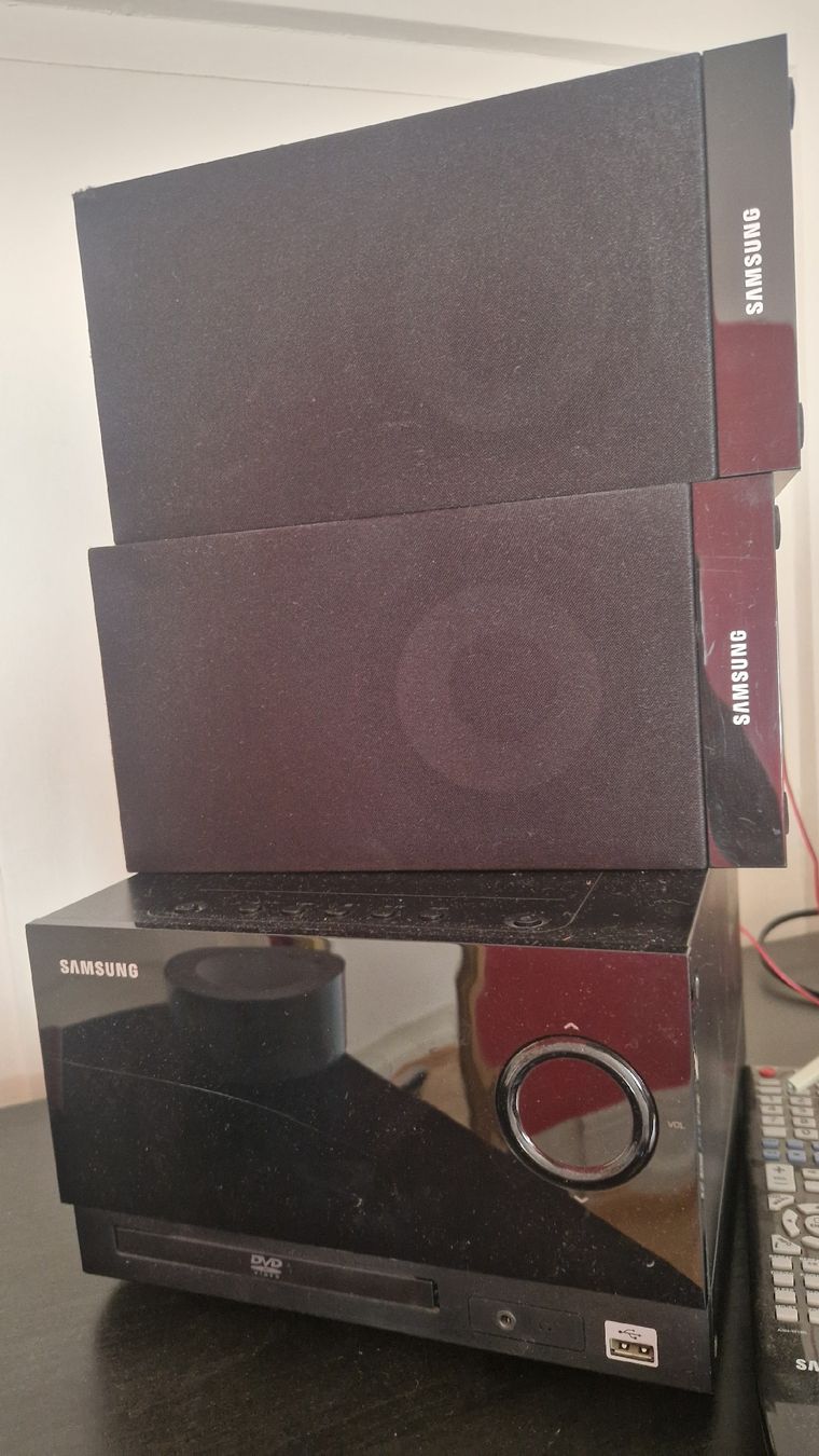 Samsung Systèmes audio & multimédias: Stereo-Anlage – D'occasion à Zürich par fabsdrafts 1