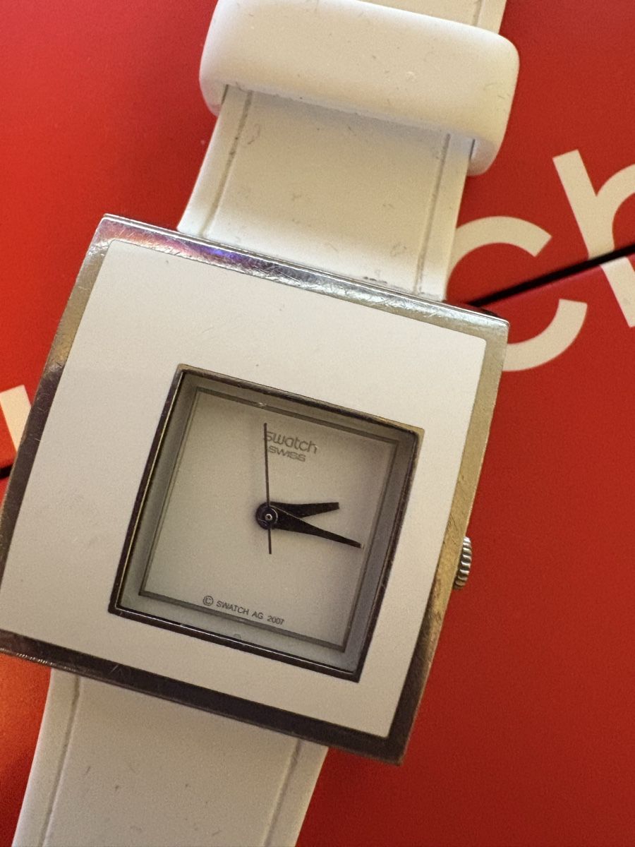 Swatch Uhren: Swatch läuft wenig getragen  – Gebraucht aus Murten von Tzaugg 4