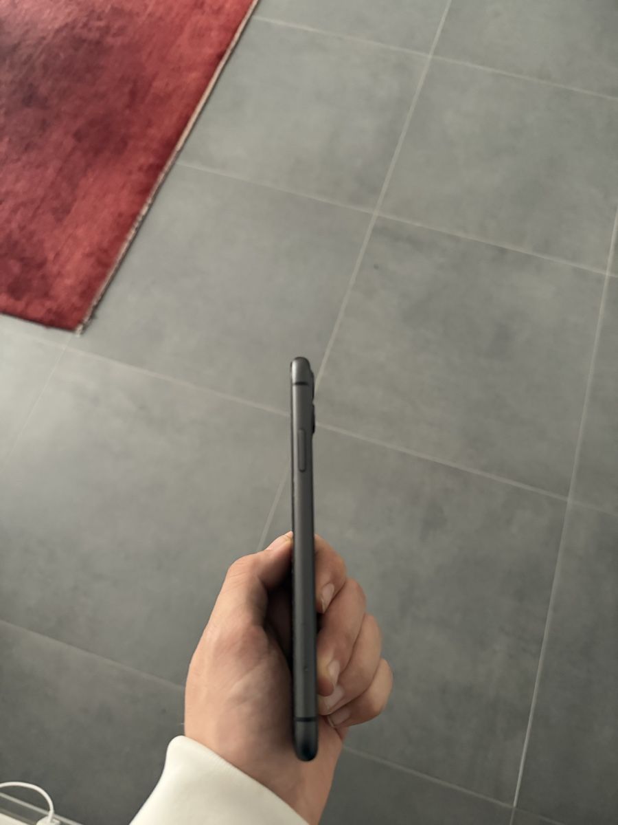 Apple Telefoni cellulari / Smartphones: Iphone 11 128Gb – Usato da Bern venduto da jlt_p6bv 3