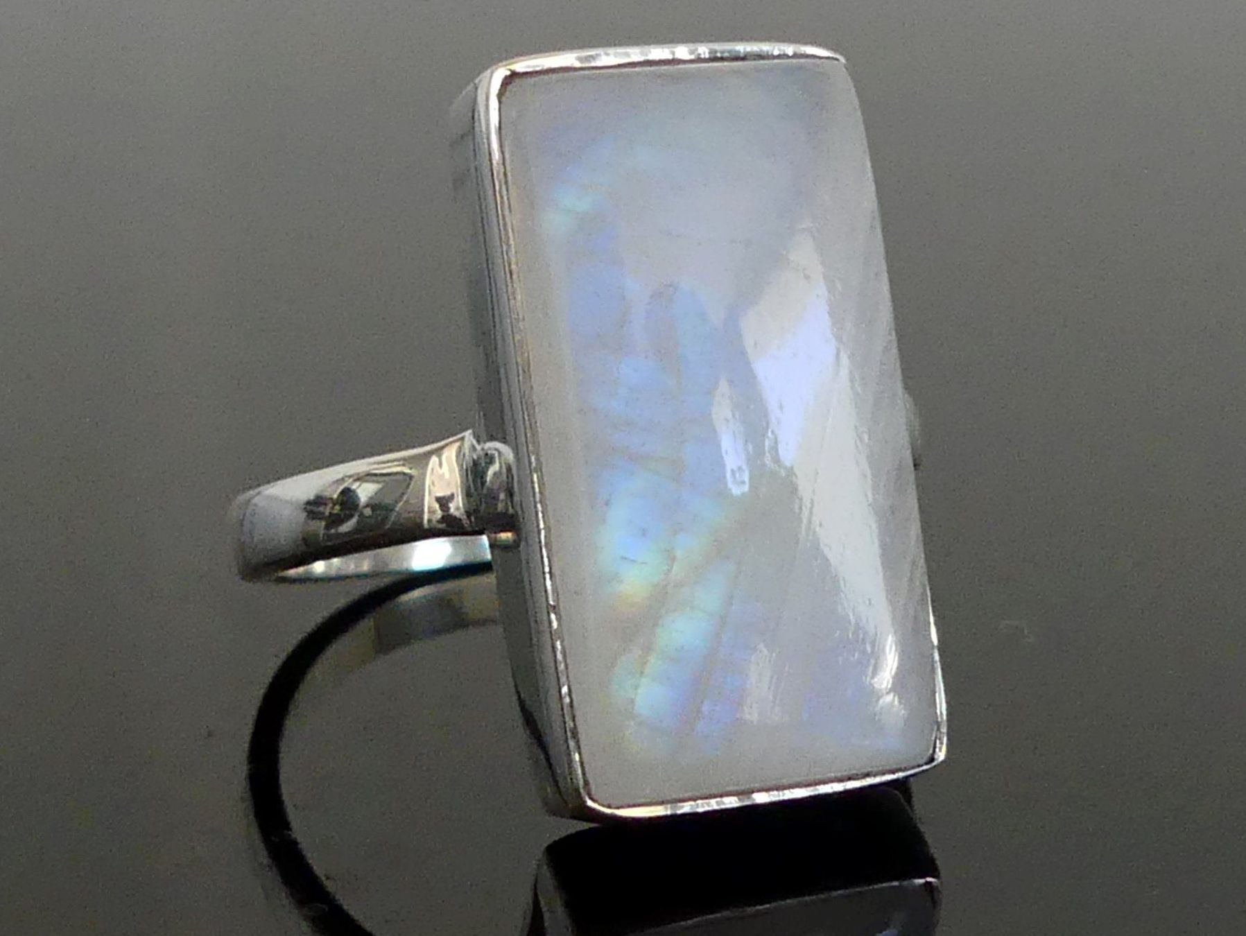 Anelli: Ring Silber 925 mit Regenbogen-Mondstein – Nuovo e nell'imballaggio originale da Matten b. Interlaken venduto da kero71 6
