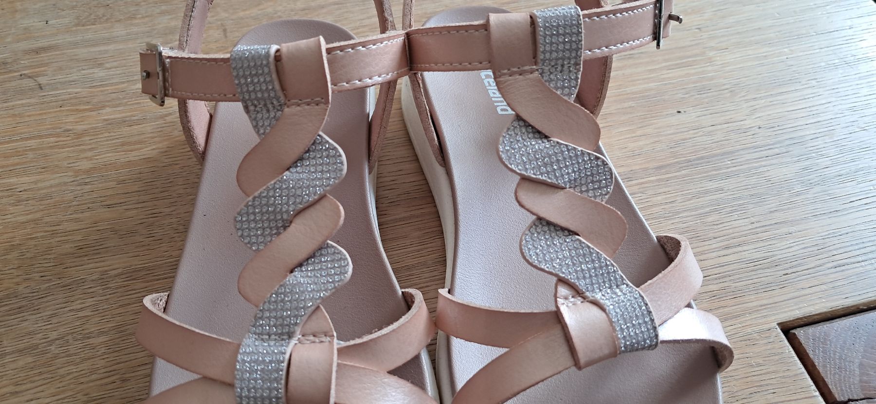 Schuhe für Mädchen: Sandalen Grösse 31 – Gebraucht aus Nidau von Darkpooh 3