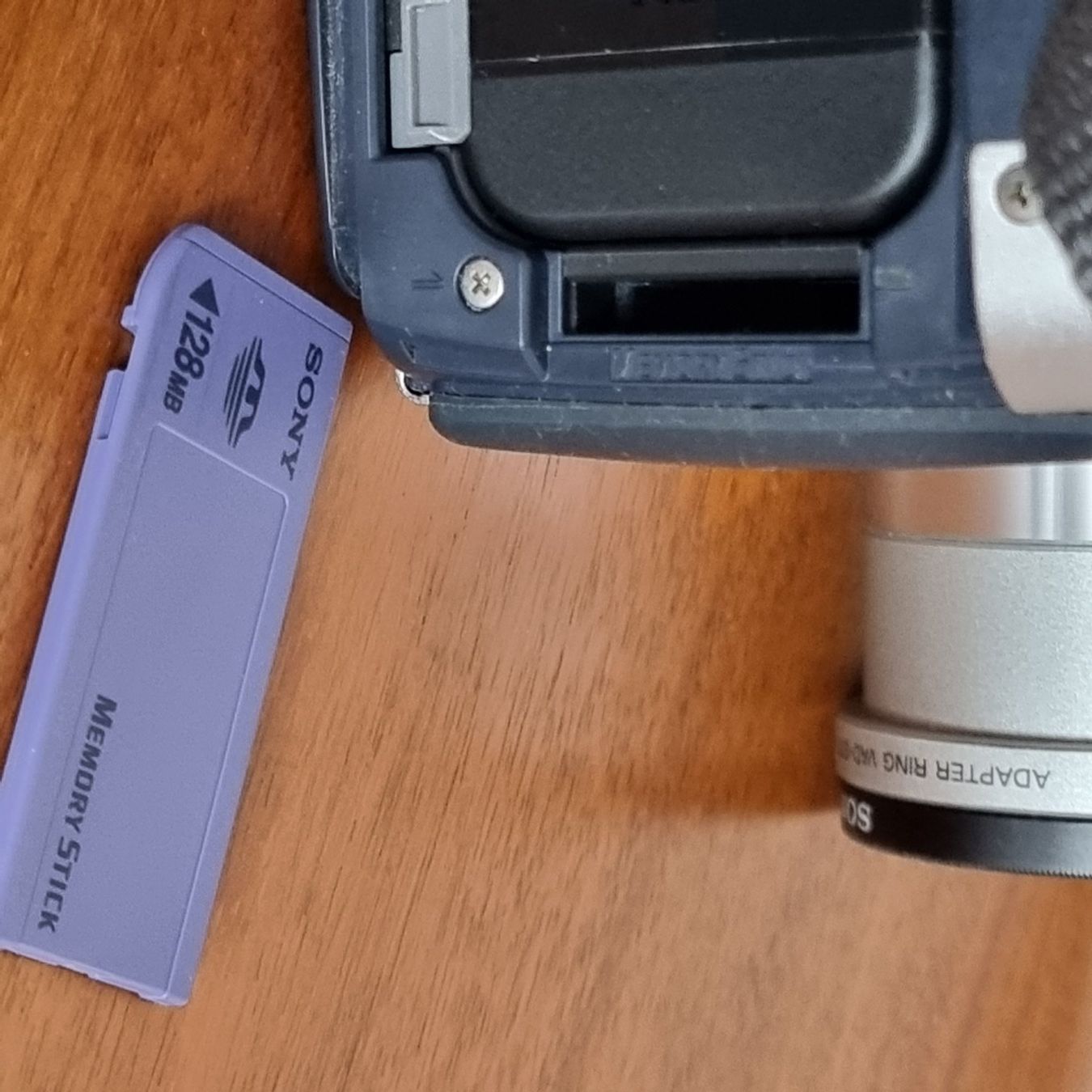 Sony Kamera: Sony DSC-S70  -  nostalgische Digitalkamera - bester Zustand – Gebraucht aus Obergerlafingen von dede-SO 8