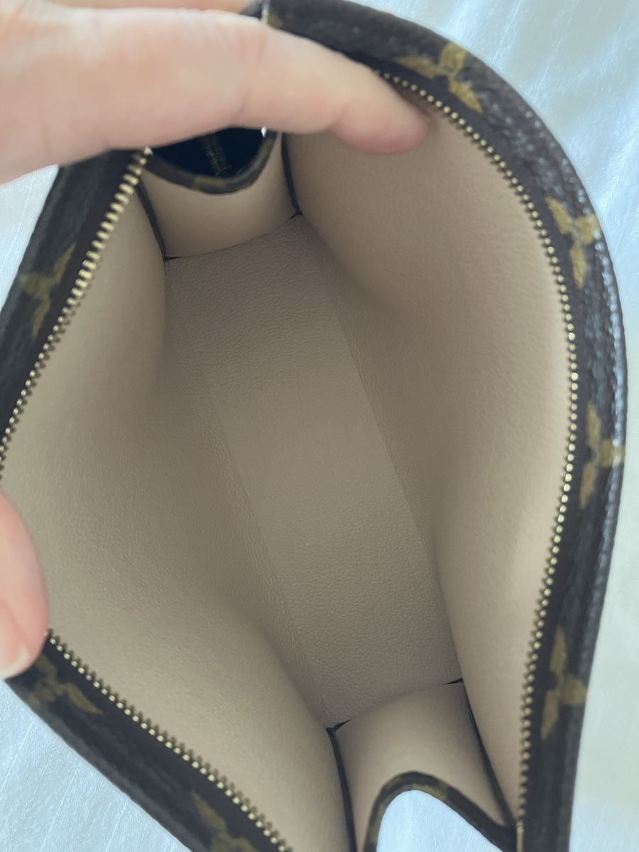 Louis Vuitton Kosmetikkoffer: Trousse Vuitton – Gebraucht aus Montreux von princessleia 2