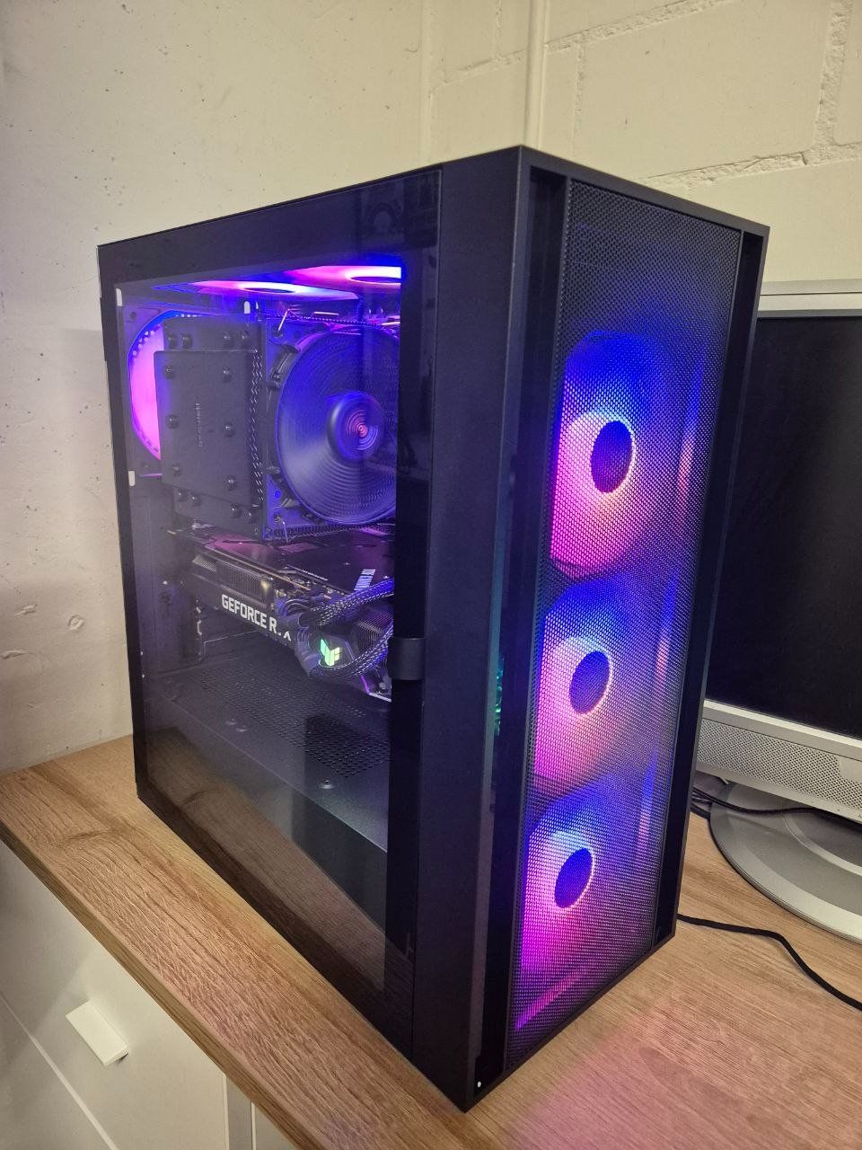 Neuwertiger ASUS ROG RGB Gamer PC Nvidia RTX 3090 32GB i7 (Gebraucht ...