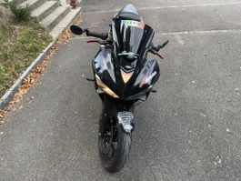 Yamaha YZF-R3 ABS