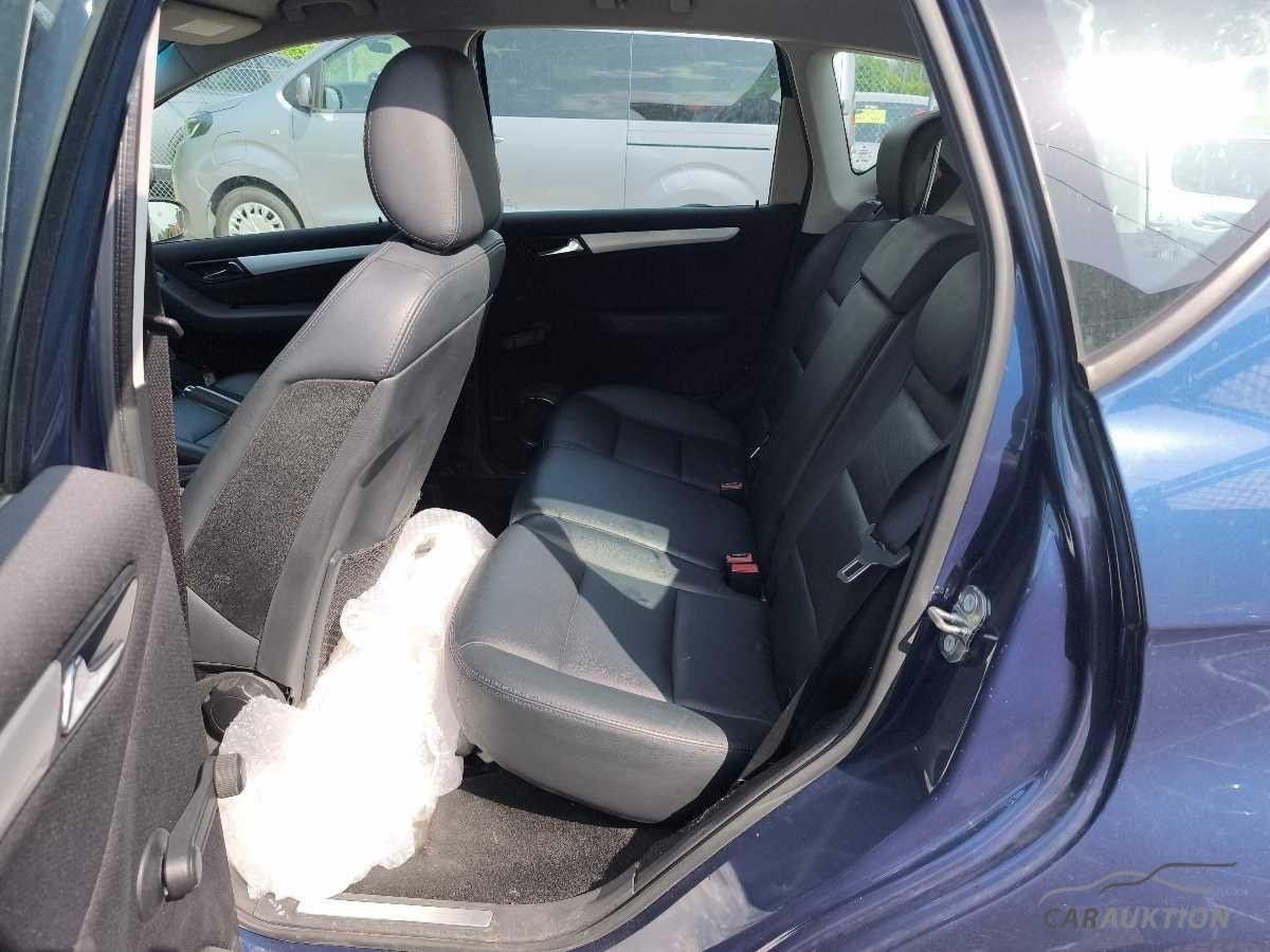 Mercedes-Benz Automobili: Mercedes-Benz A200  – Difettoso da Brittnau venduto da heyapple01 4
