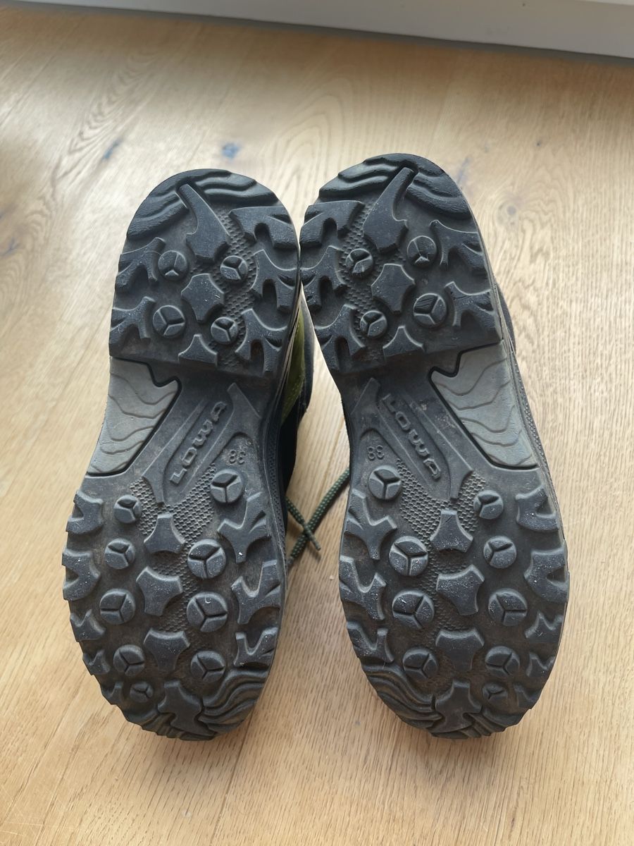Lowa Scarpe per ragazzi: LOWA Wanderschuhe – Usato da Paspels venduto da Giango33 2