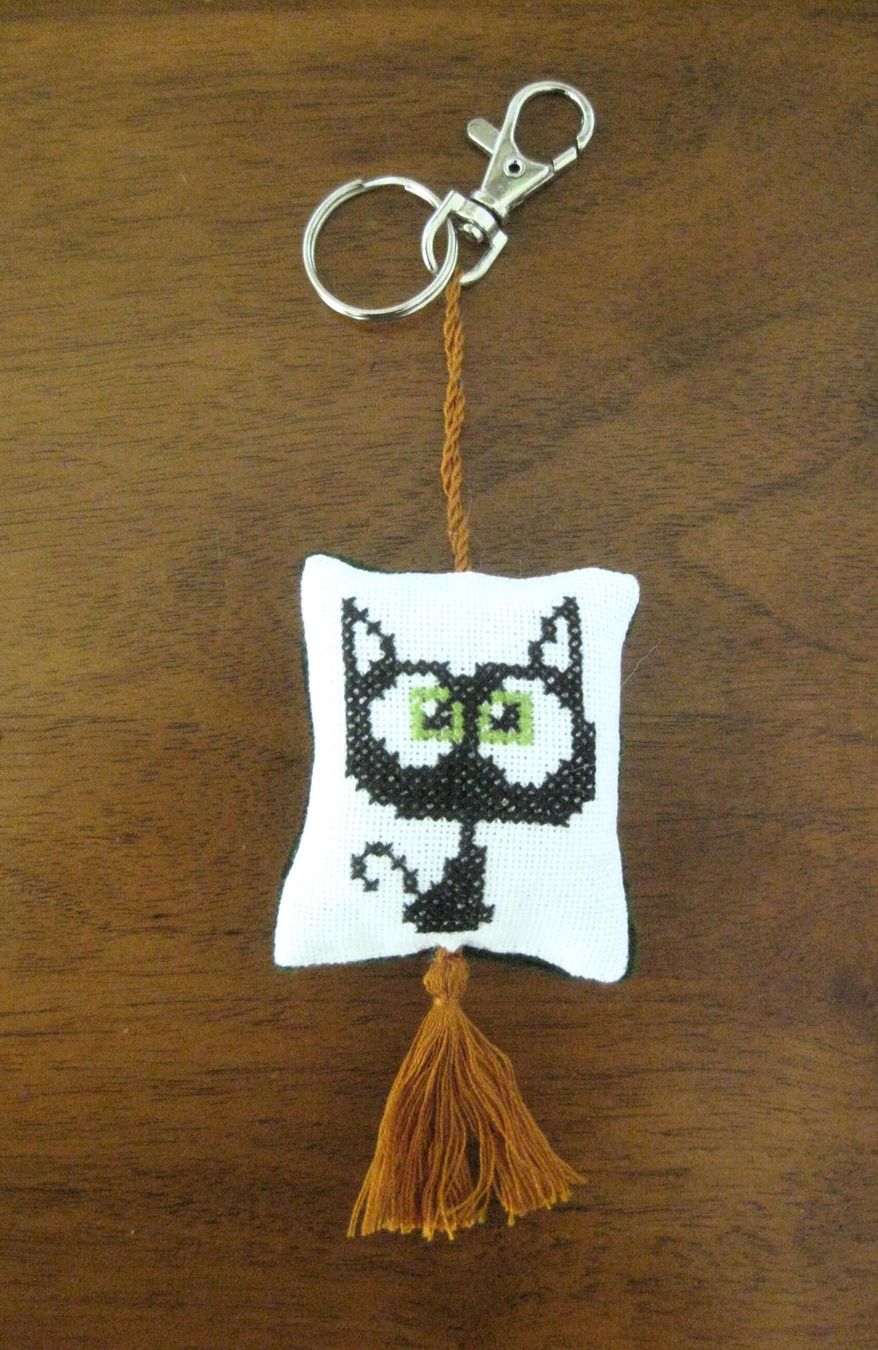 Portachiavi: Schlüsselanhänger Katze, handgestickt – Nuovo (secondo la descrizione) da Kriens venduto da Kraeutergarten