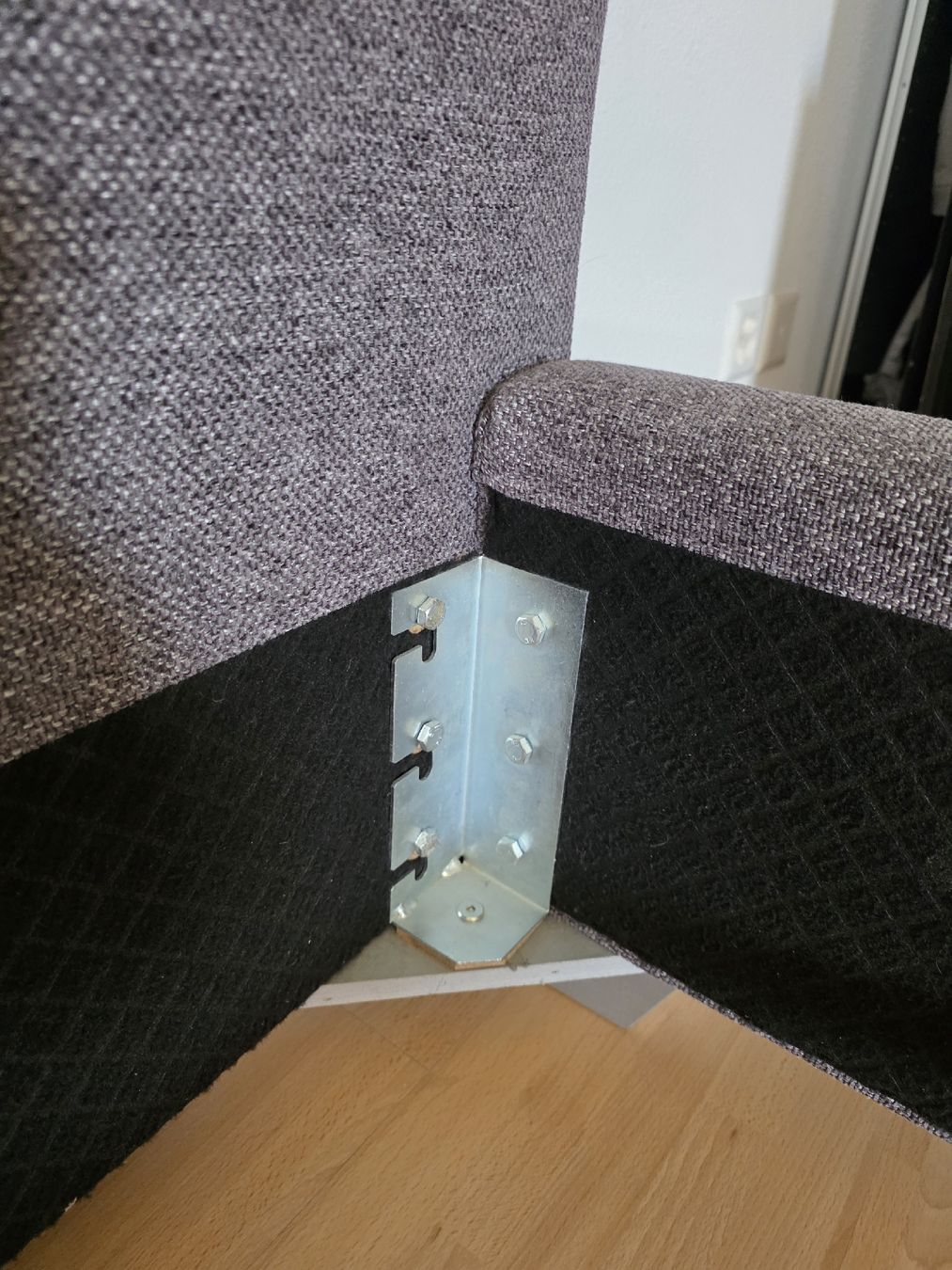 Interio Betten: Polsterbett grau 160×200 Interio – Gebraucht aus Emmenbrücke von stojo 6