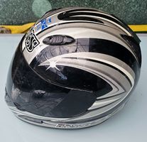 Casque de moto IXS - Sécurité et style pour vos trajets T S