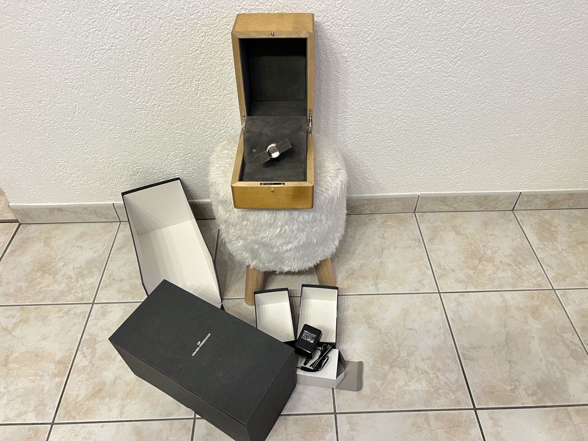 Girard-Perregaux Orologi: Girard Perregaux StartBox – Usato da Bassecourt venduto da 59.00chf 6