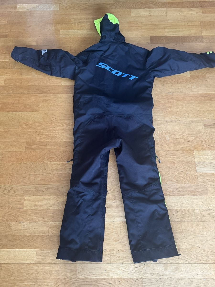 Scott Pantaloni: Salopette hiver Scott 140 – Usato da Fribourg venduto da Jayaeby 2