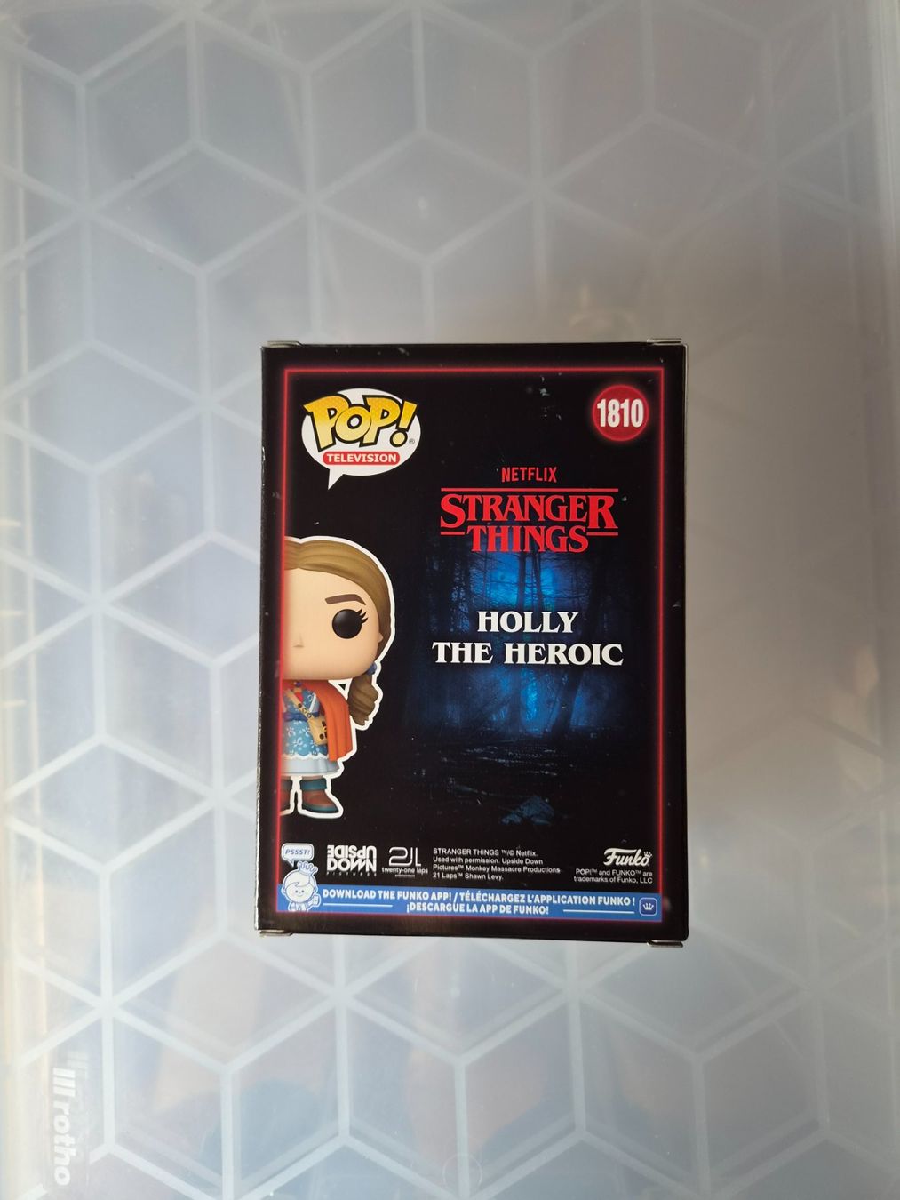Funko Figurines: Funko Pop 1810 Holly the Heroic Stranger Things – Neuf avec emballage d'origine à Sisseln AG par schenk-figuren 2