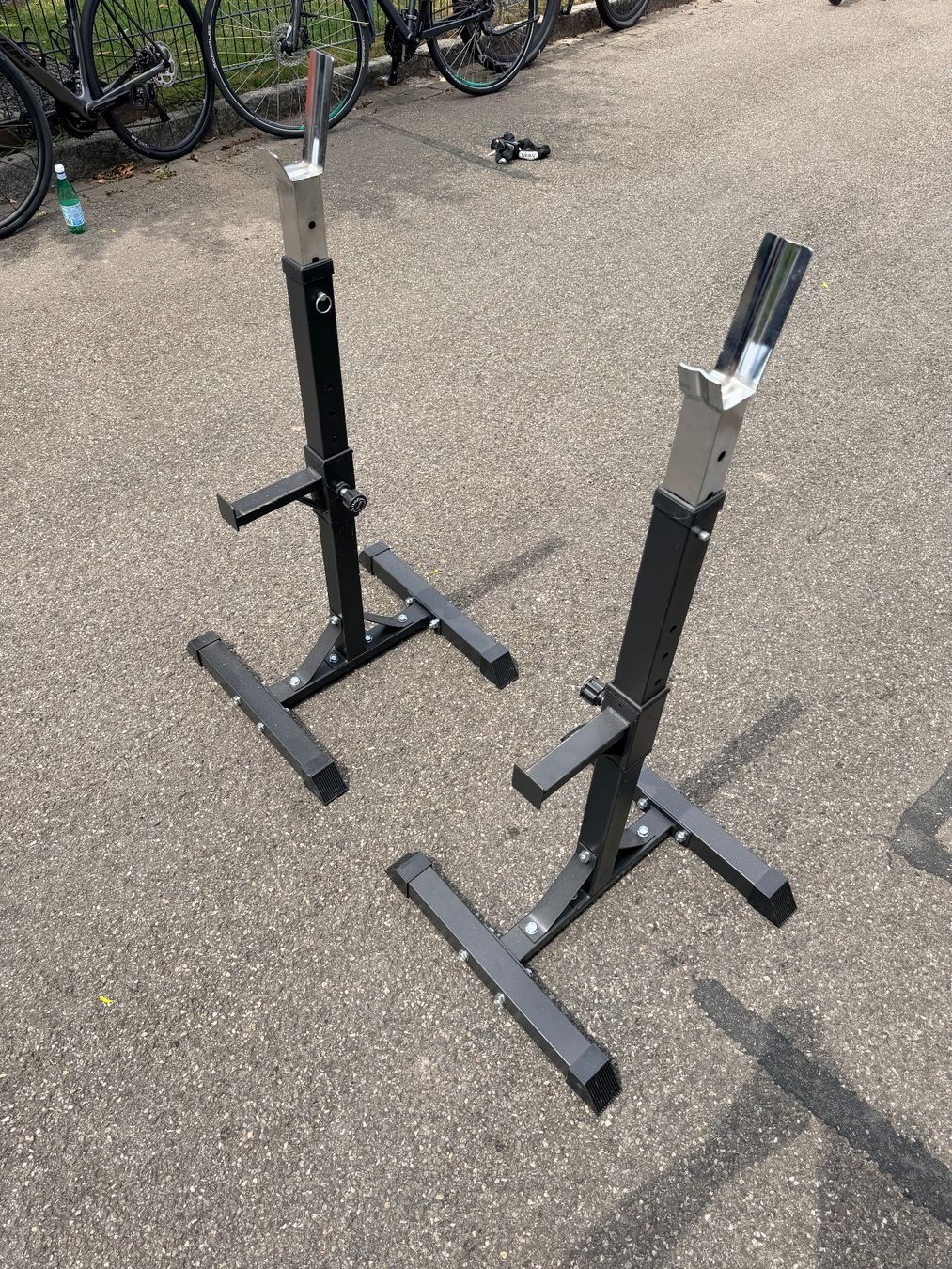 Hometrainer: Hantelbank Hantelablage Gewichte etc. – Gebraucht aus Riehen von fab_tds9 2
