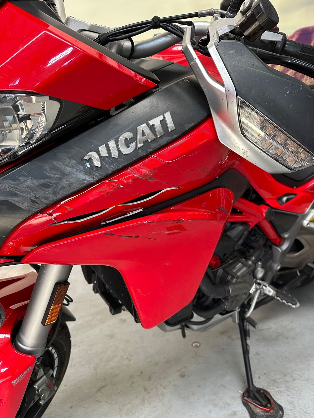 Ducati Touring: Ducati Multistrada 1200S 2015 Unfall ab 1.00 – Usato da Liebistorf venduto da motocentergmbh 4