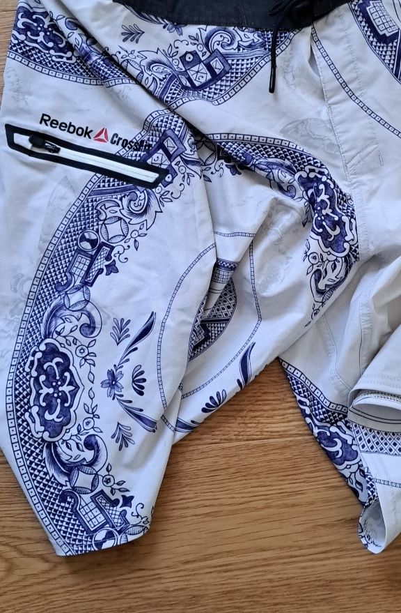 Reebok Pantaloni: Reebok CrossFit Board Shorts, Grösse 36" – Usato da Affoltern am Albis venduto da Smarties54