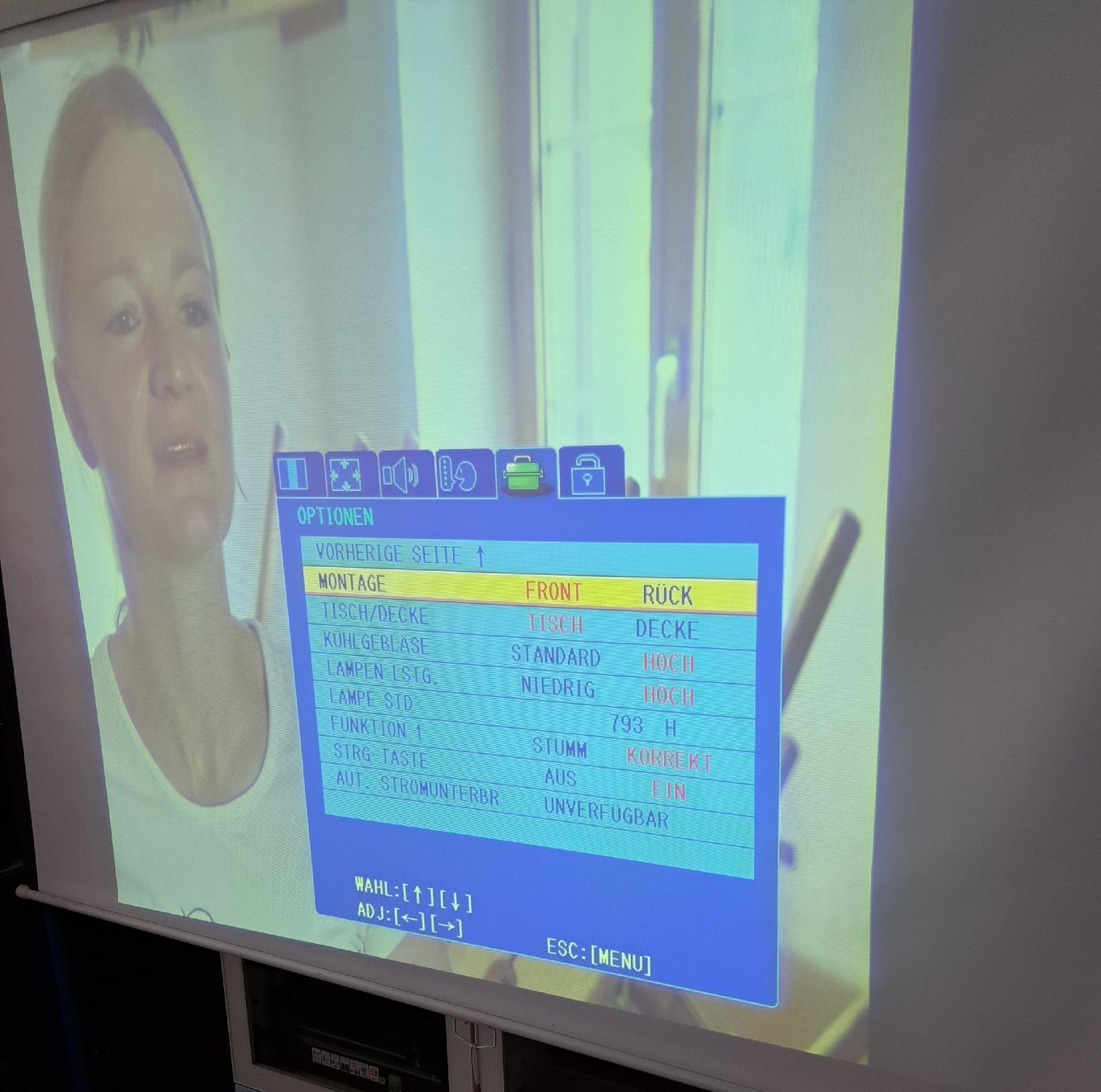 Panasonic Proiettori: Beamer mit leinwand – Usato da Neuenkirch venduto da Ufruti 4
