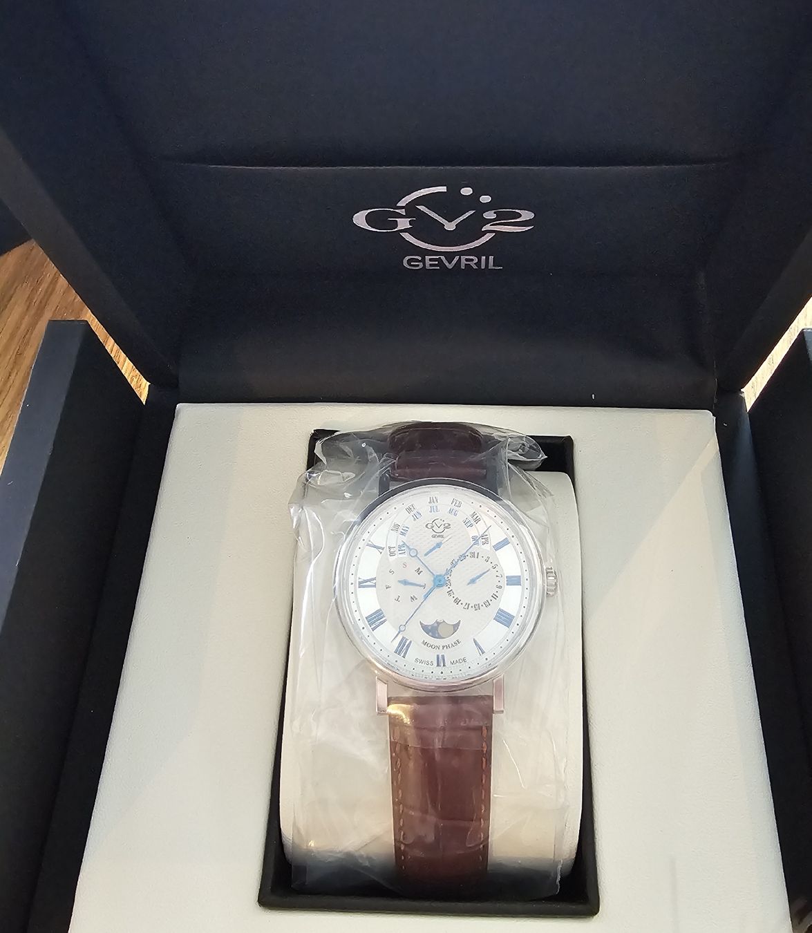 Orologi: NEUVE Montre Gevril GV2 Maestro – Nuovo e nell'imballaggio originale da Attalens venduto da mar_rq8k