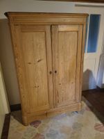 Antiker Schrank, massiv Holz