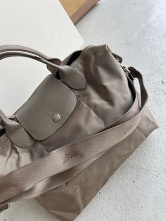 Le Pliage Neo Longchamp Tasche Olivegrün mit Umhängebändem