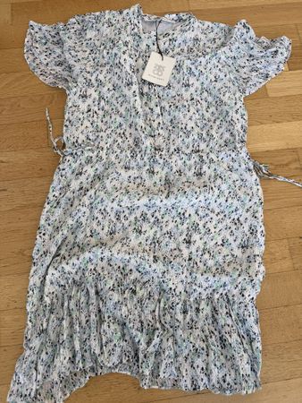 Second Female Kleid, Gr. S, Sommerlich & Neu mit Etikett