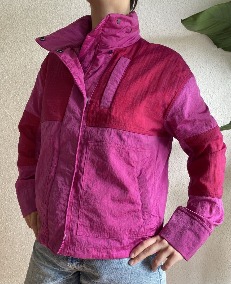 Lululemon Giacche: Lululemon rain jacket S/M – Nuovo (secondo la descrizione) da Bonstetten venduto da anv_5xmw 1