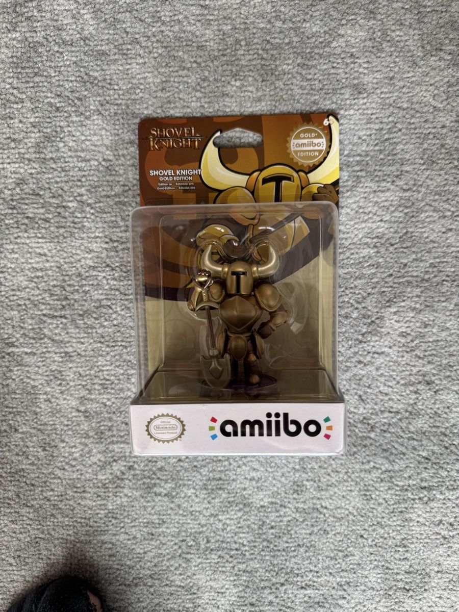 Nintendo Statuette: gold shovel knight amiibo – Nuovo e nell'imballaggio originale da Wetzikon ZH venduto da the-collector91