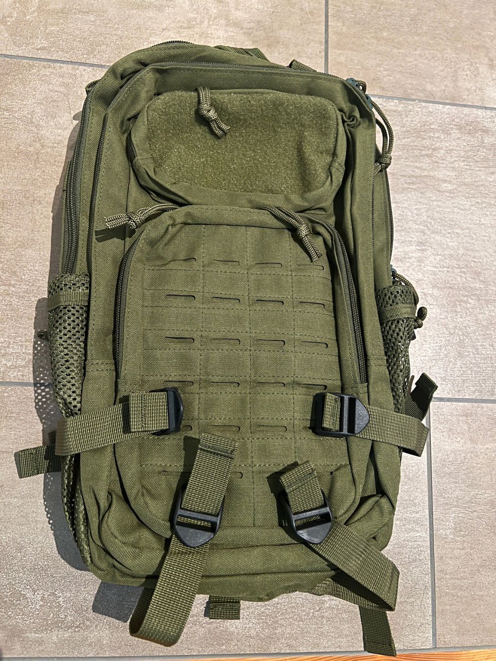 Rucksäcke: Rucksack Olive – Neu (gemäss Beschreibung) aus Merenschwand von Andyw8