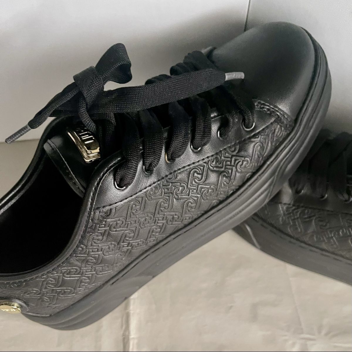 Liu Jo Scarpe da donna: Liu-Jo Sneakers  - Größe 39 – Nuovo (secondo la descrizione) da Steinhausen venduto da mag_skq7 1