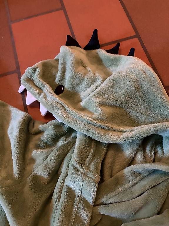 Accappatoi: Kinder Bade-Mantel Drachen – Usato da Dinhard venduto da Raff1986 2