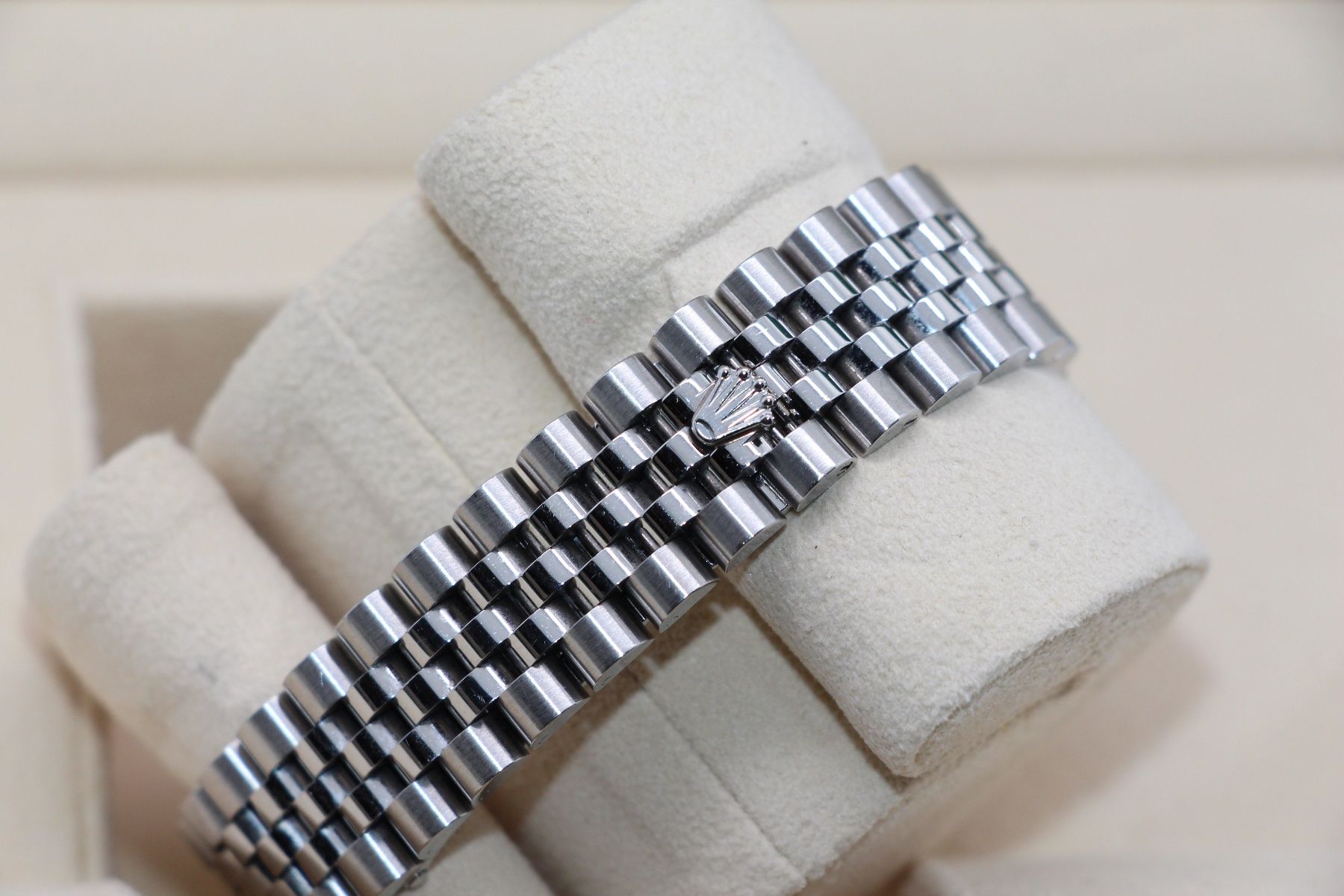 Rolex Orologi: Rolex Datejust 31 MOP Diamonds Ref. 278274, Full-Set 1. Hand – Usato da Zug venduto da eMDi_Collection 7